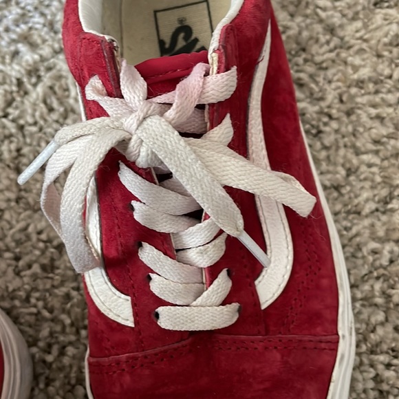 Vans - Red suede low top - Picture 3 of 6